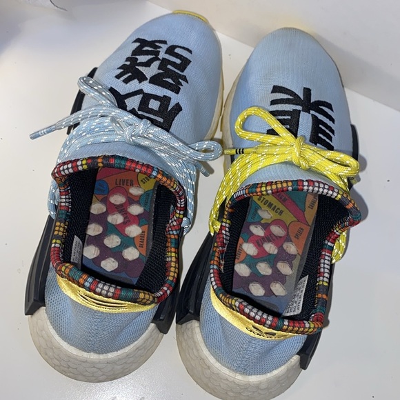 ADIDAS NMD HU PHARRELL INSPIRATION PACK CLEAR SKY - Picture 5 of 10